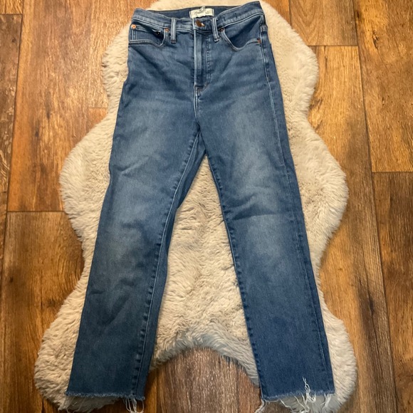 Madewell The Perfect Vintage Jean Size 26 Medium Blue Womens Raw Hem - Picture 1 of 9